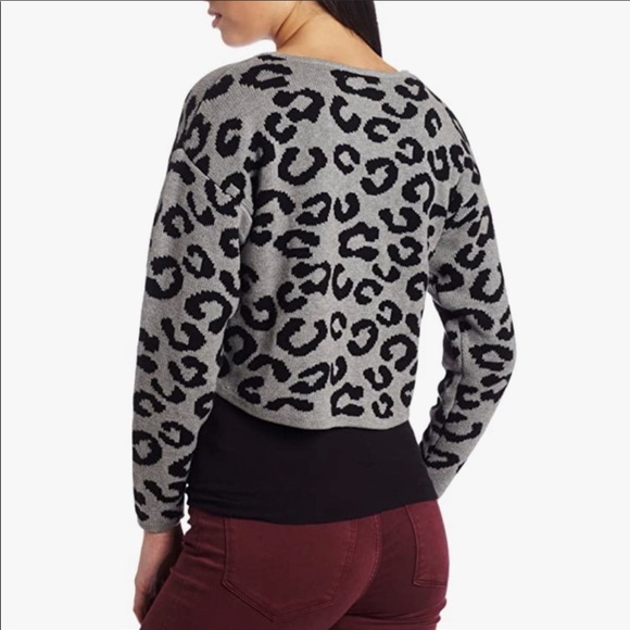 Kensie Girl Crop Sweater Leopard Pattern - Picture 6 of 6